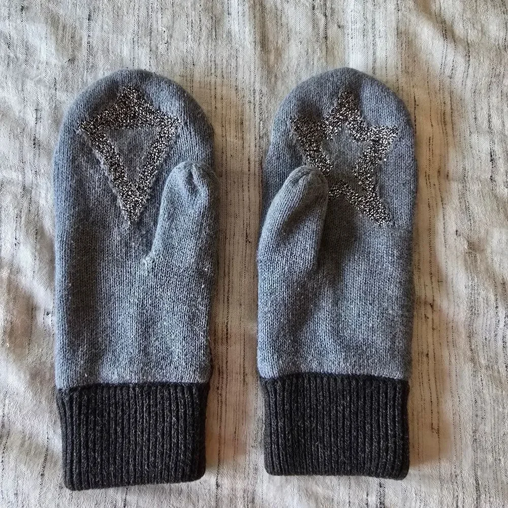 Ivivva Charcoal Knit Mittens